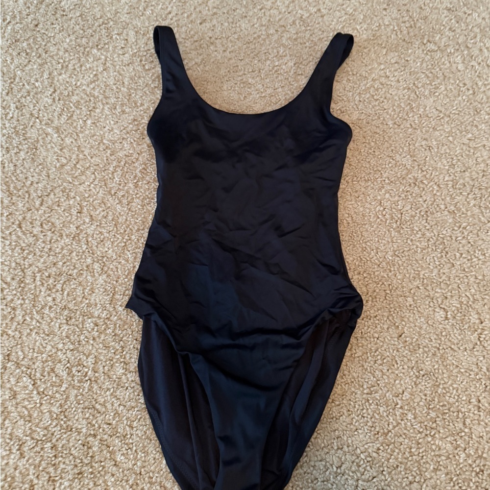 Andie Classic Black Swimwear 🙂